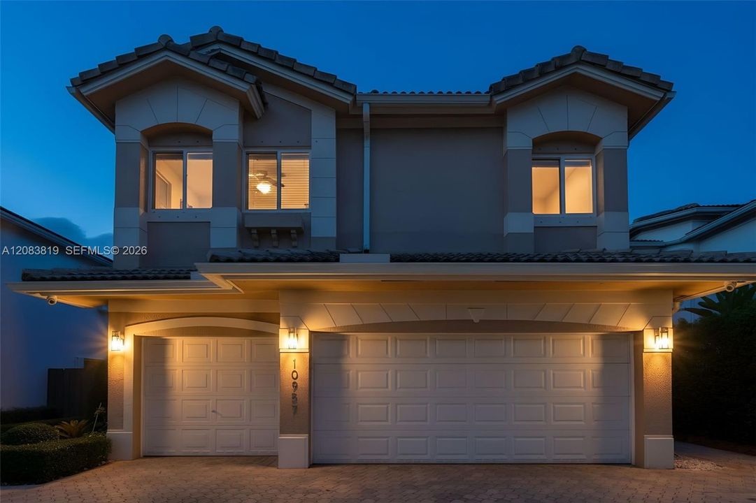 For Sale: $1,790,000 (5 beds, 3 baths, 3052 Square Feet)