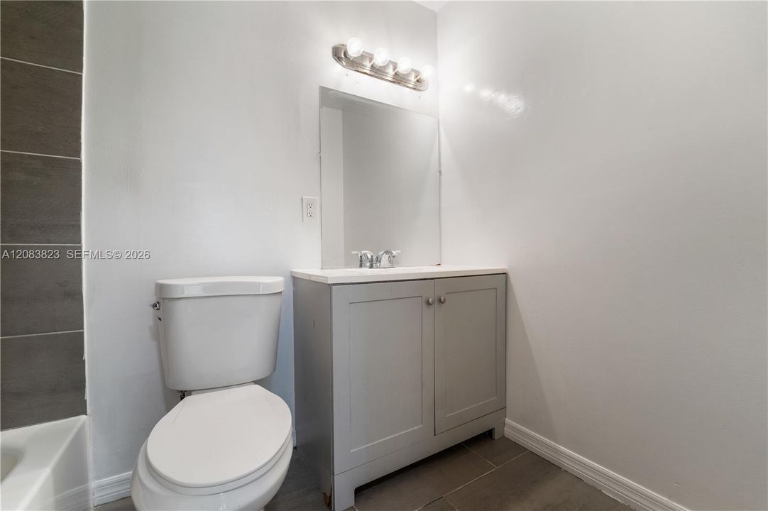 For Rent: $2,900 (3 beds, 2 baths, 3600 Square Feet)