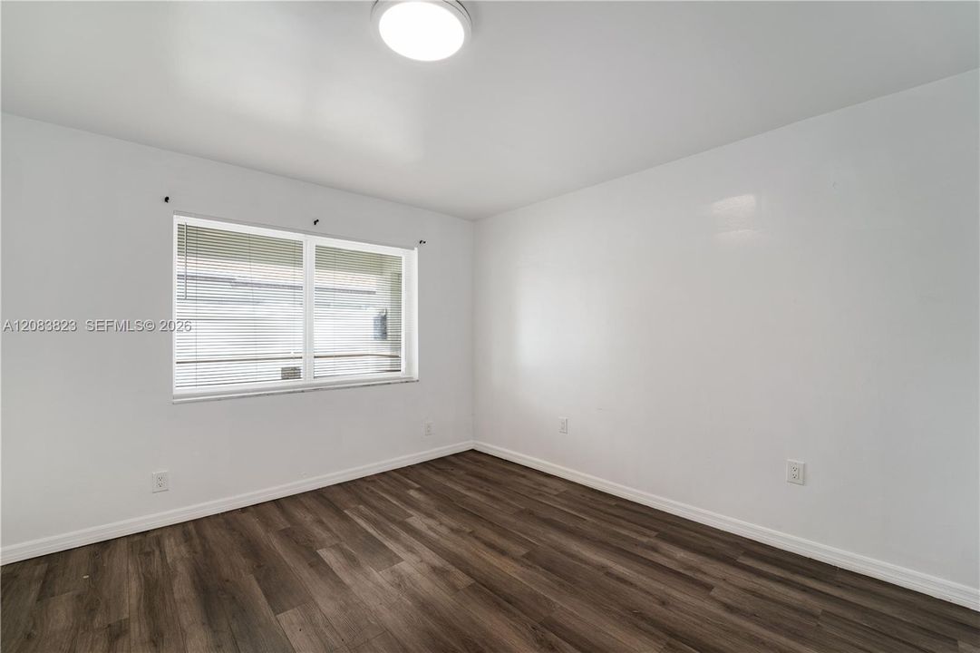 For Rent: $2,900 (3 beds, 2 baths, 3600 Square Feet)