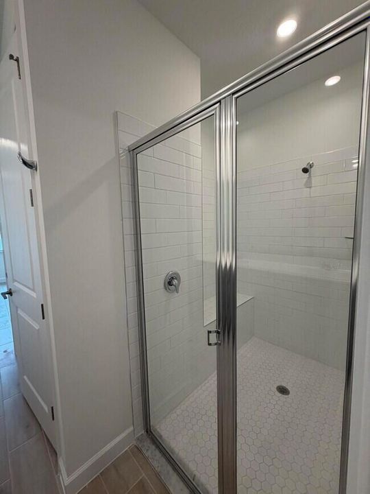 3772-harborside ave master bath 2