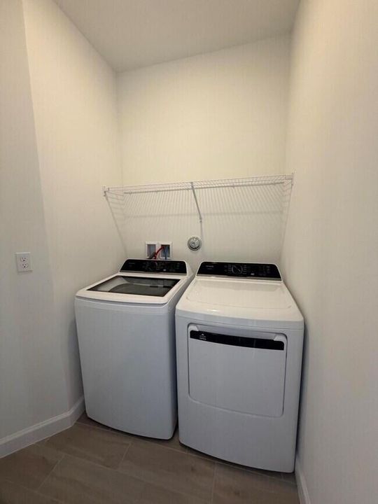 3772-harborside ave Laundry