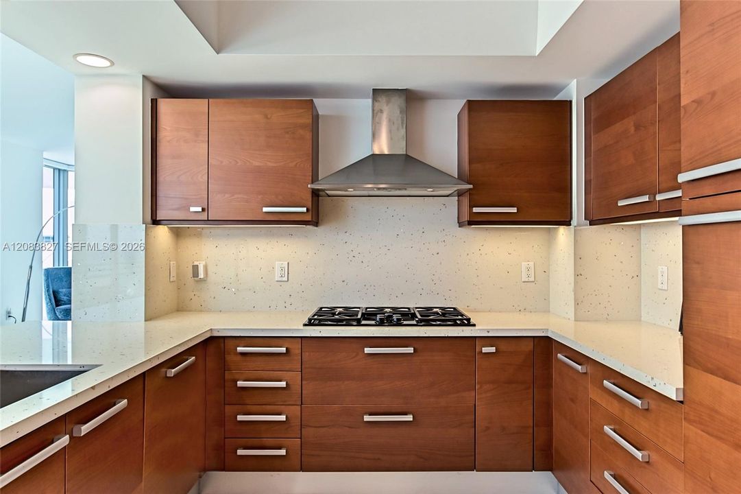 For Rent: $12,900 (3 beds, 3 baths, 2779 Square Feet)