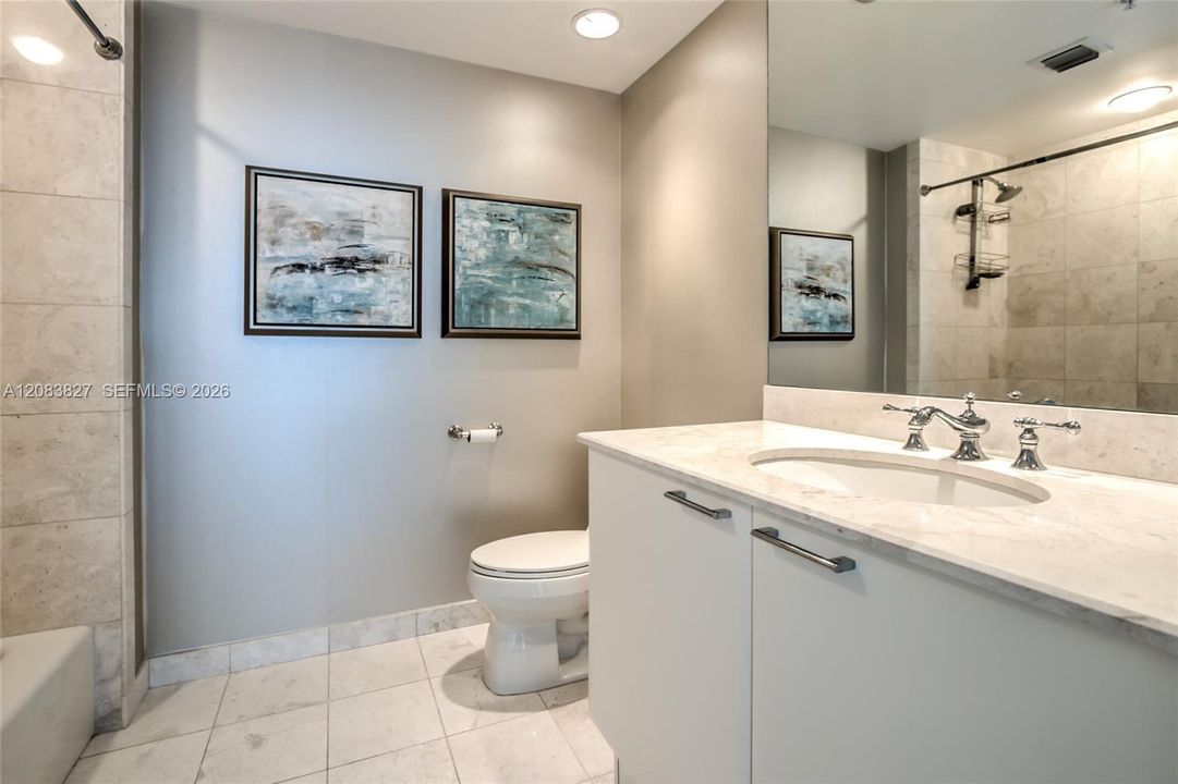 For Rent: $12,900 (3 beds, 3 baths, 2779 Square Feet)