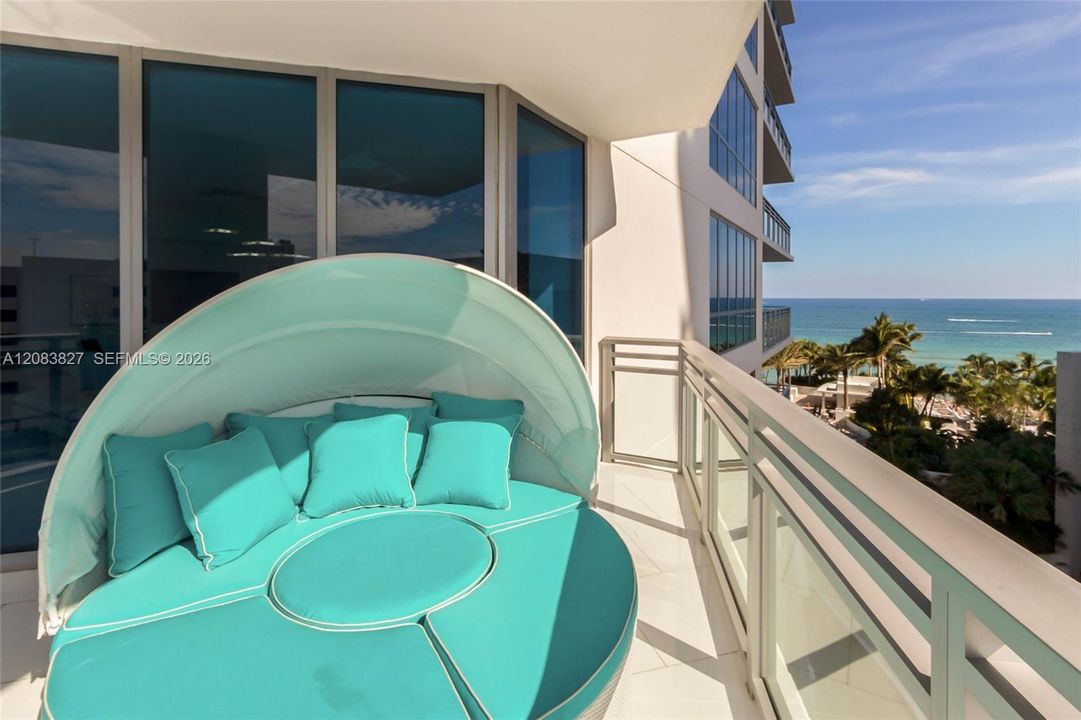 For Rent: $12,900 (3 beds, 3 baths, 2779 Square Feet)