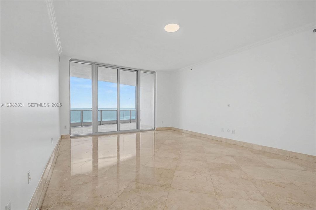 На продажу: $4,995,000 (4 спален, 4 ванн, 3640 Квадратных фут)