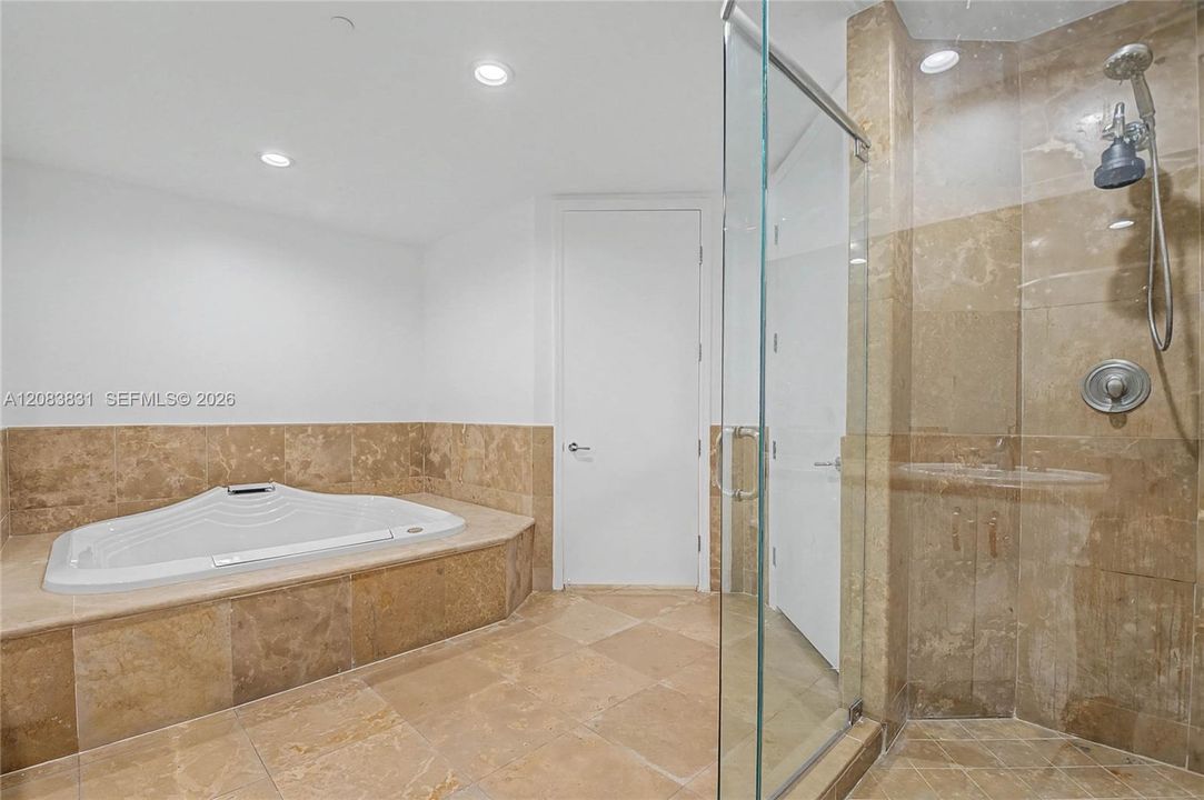На продажу: $4,995,000 (4 спален, 4 ванн, 3640 Квадратных фут)
