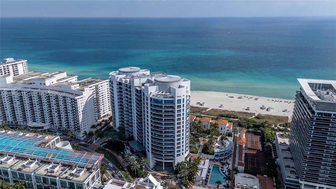 На продажу: $4,995,000 (4 спален, 4 ванн, 3640 Квадратных фут)