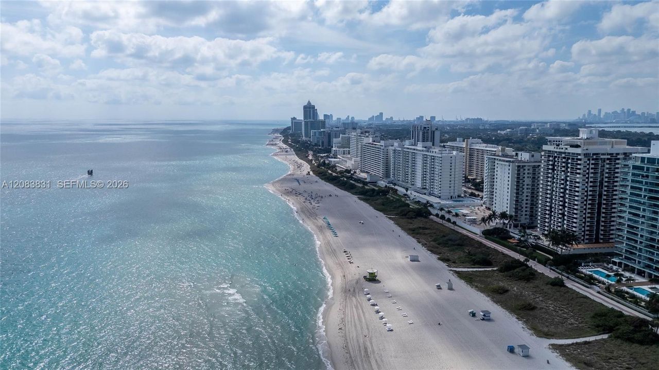 На продажу: $4,995,000 (4 спален, 4 ванн, 3640 Квадратных фут)