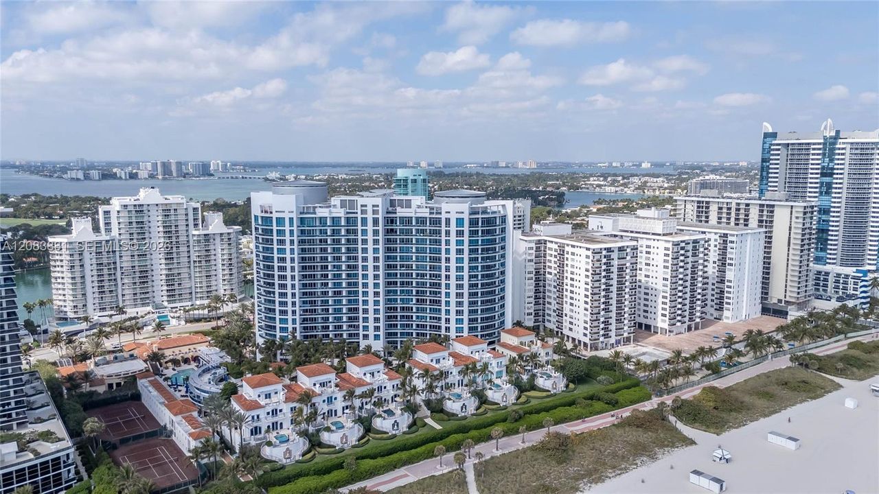 На продажу: $4,995,000 (4 спален, 4 ванн, 3640 Квадратных фут)