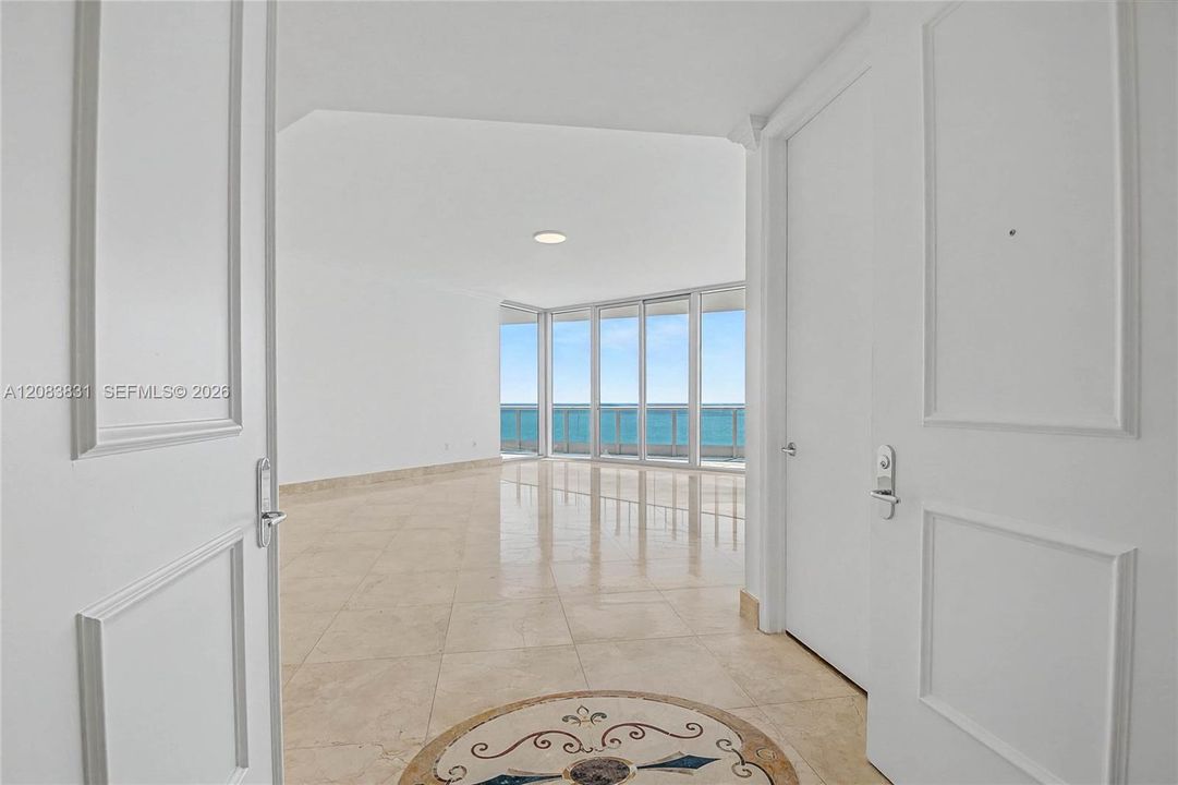 На продажу: $4,995,000 (4 спален, 4 ванн, 3640 Квадратных фут)