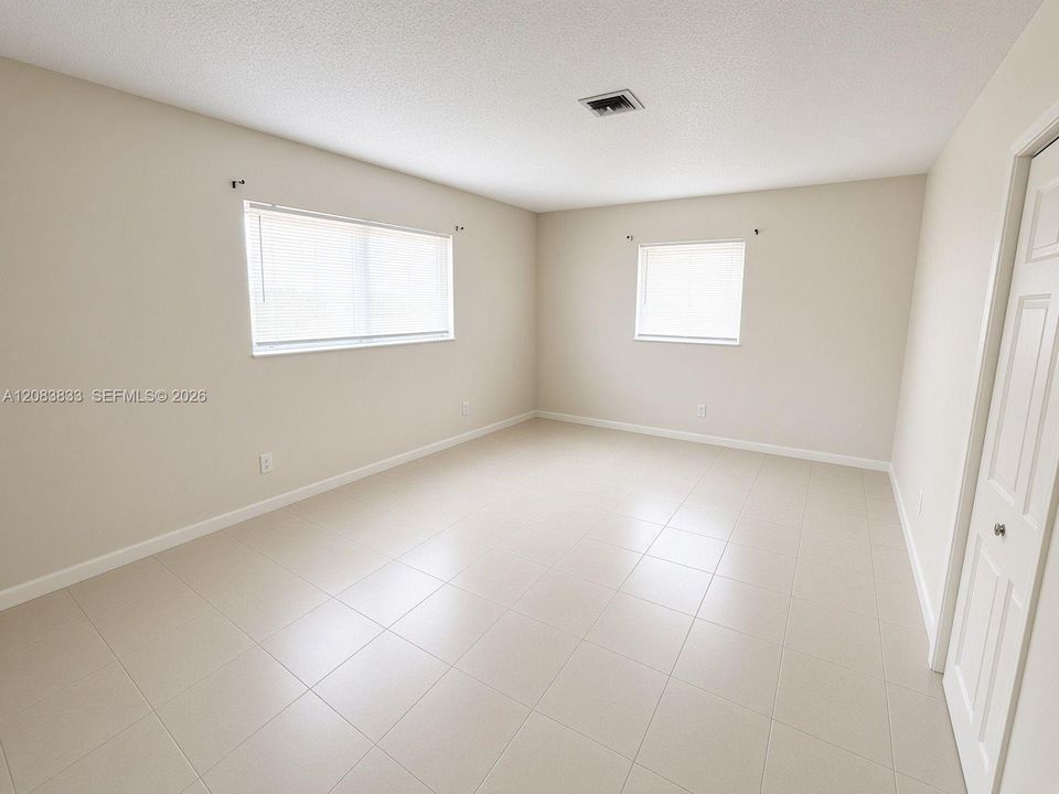 For Rent: $2,199 (2 beds, 2 baths, 9316 Square Feet)