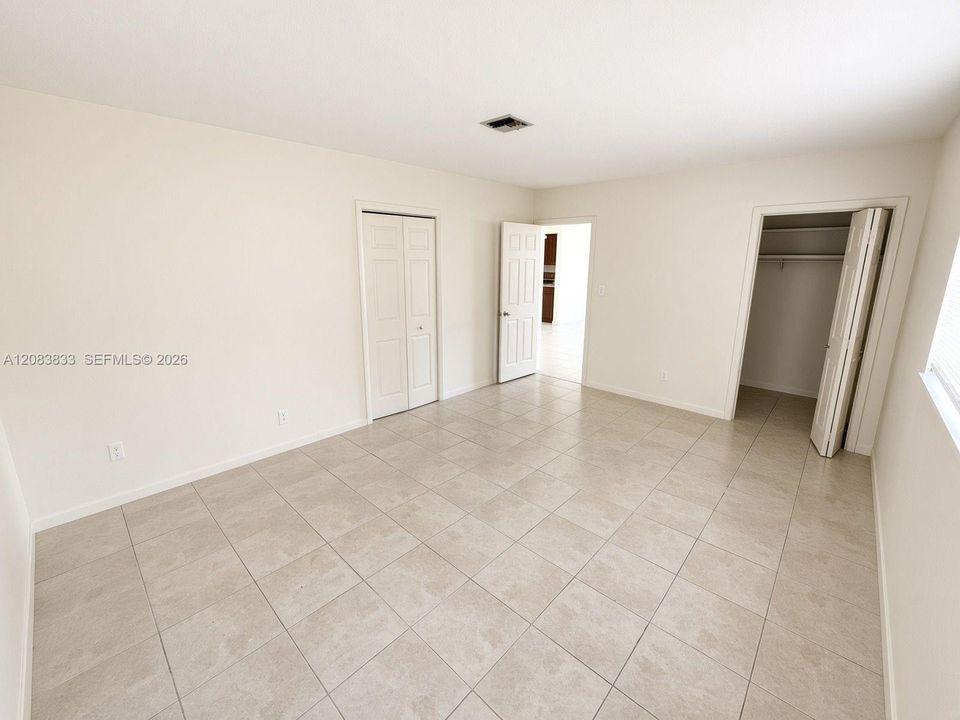 For Rent: $2,199 (2 beds, 2 baths, 9316 Square Feet)