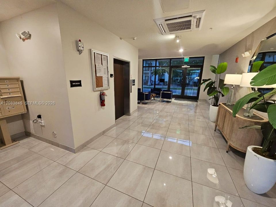 En Venta: $549,000 (3 camas, 2 baños, 1124 Pies cuadrados)