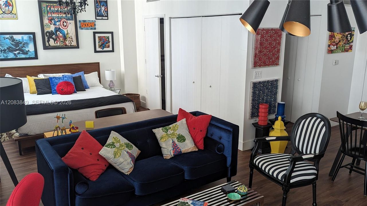 For Rent: $2,600 (0 beds, 1 baths, 638 Square Feet)