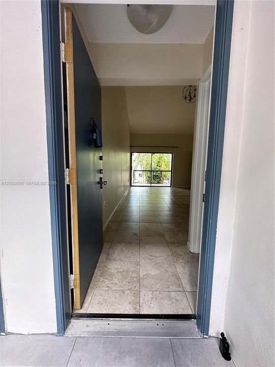 For Rent: $2,500 (2 beds, 2 baths, 1000 Square Feet)