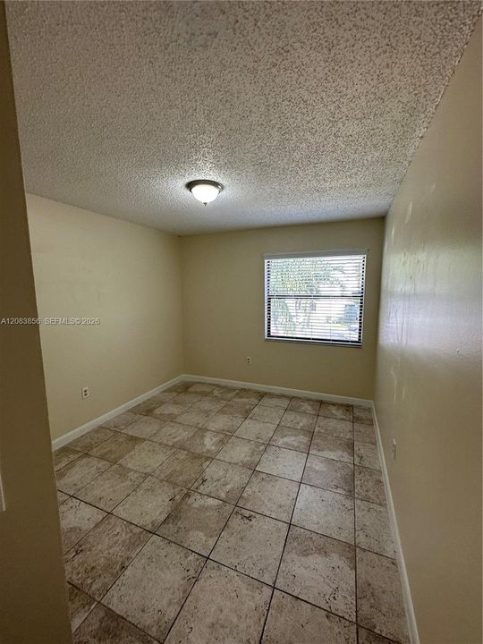 For Rent: $2,500 (2 beds, 2 baths, 1000 Square Feet)