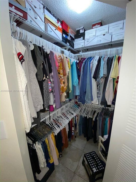 For Rent: $2,500 (2 beds, 2 baths, 1000 Square Feet)