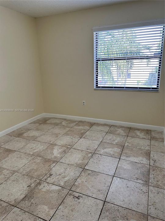 For Rent: $2,500 (2 beds, 2 baths, 1000 Square Feet)