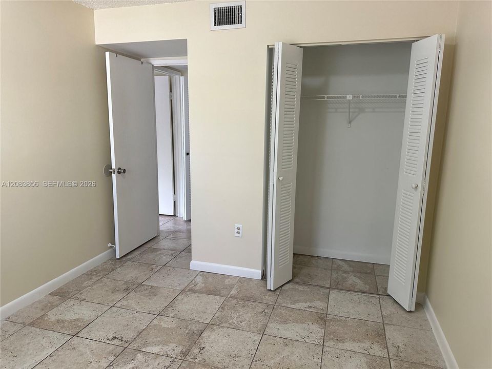 For Rent: $2,500 (2 beds, 2 baths, 1000 Square Feet)