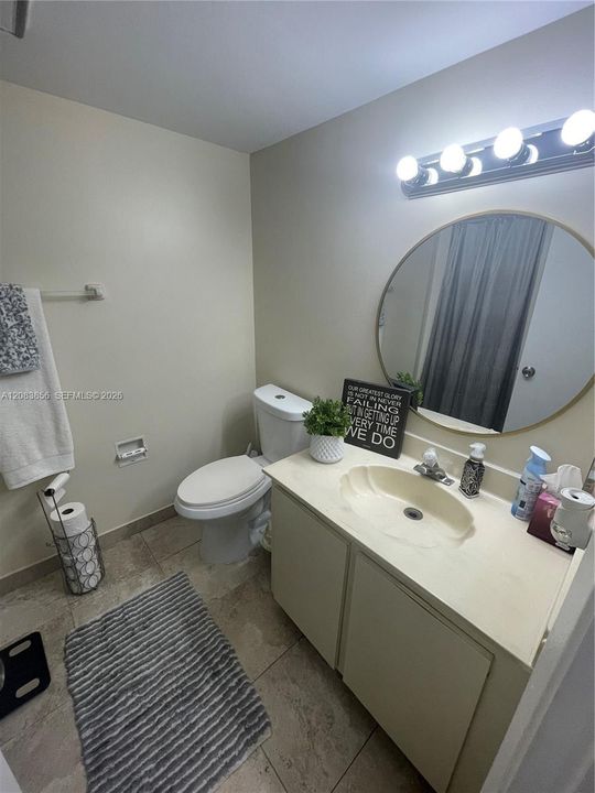 For Rent: $2,500 (2 beds, 2 baths, 1000 Square Feet)