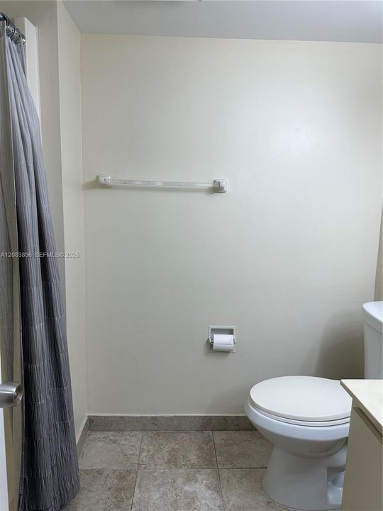 For Rent: $2,500 (2 beds, 2 baths, 1000 Square Feet)