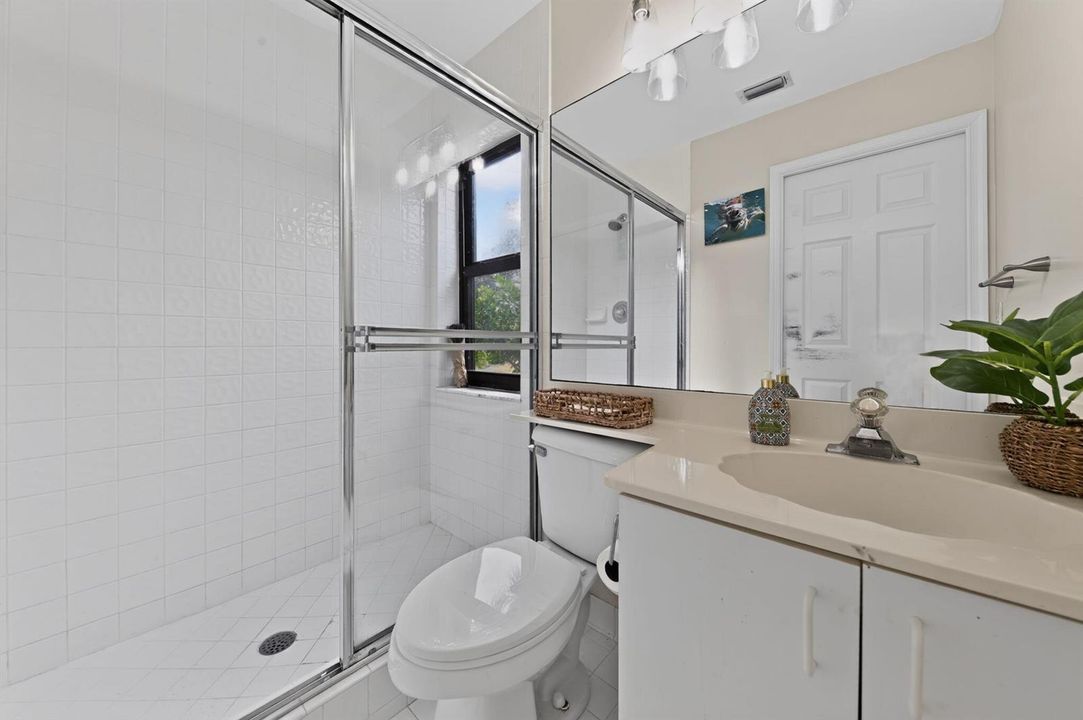 Guest House Bath