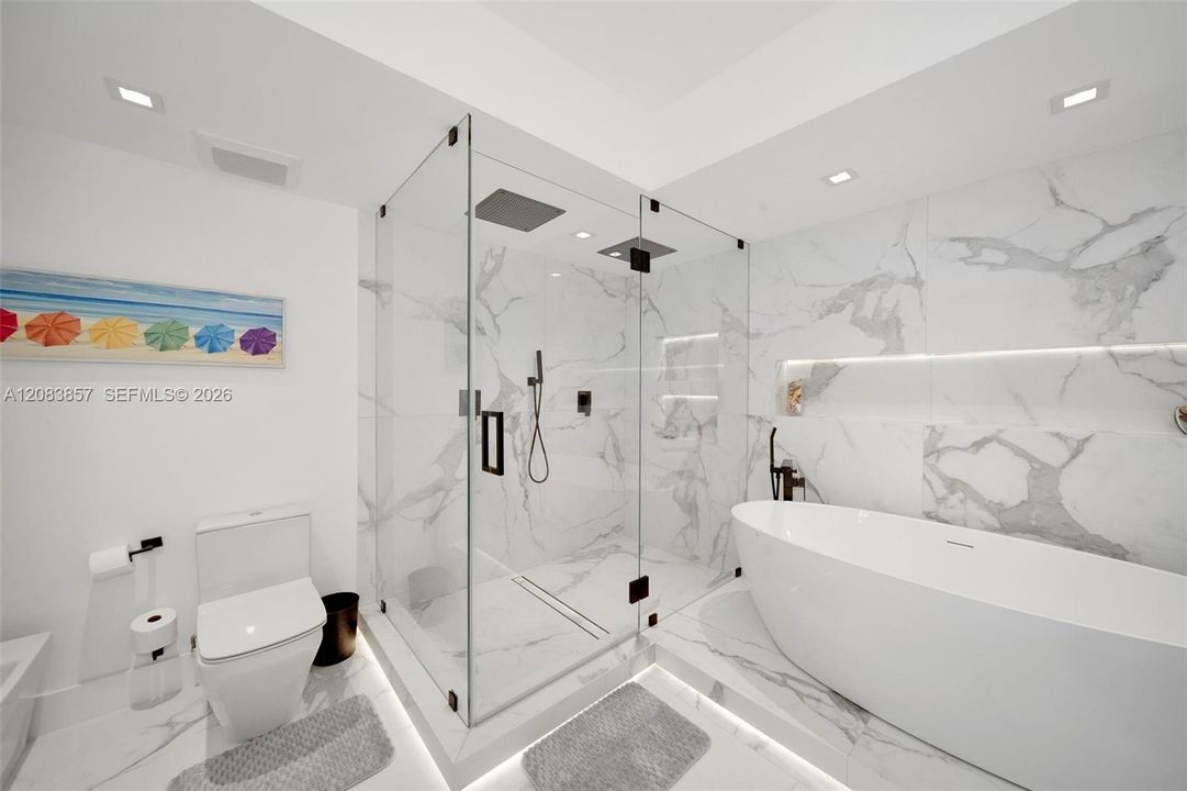 For Rent: $10,000 (3 beds, 3 baths, 1841 Square Feet)