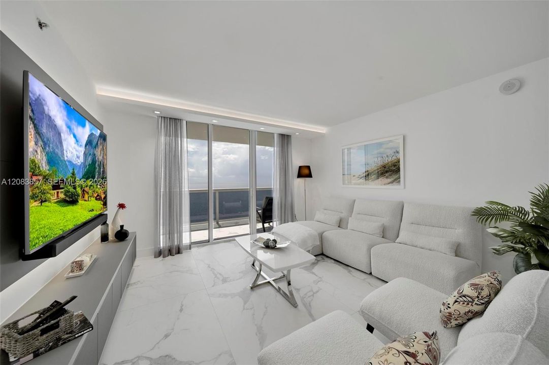 For Rent: $10,000 (3 beds, 3 baths, 1841 Square Feet)