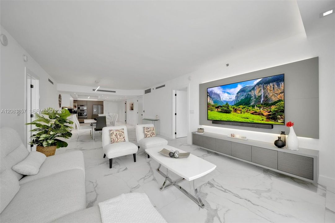 For Rent: $10,000 (3 beds, 3 baths, 1841 Square Feet)
