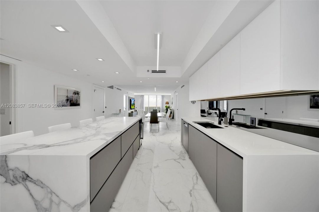 For Rent: $10,000 (3 beds, 3 baths, 1841 Square Feet)