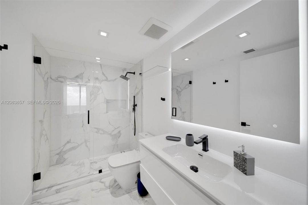 For Rent: $10,000 (3 beds, 3 baths, 1841 Square Feet)