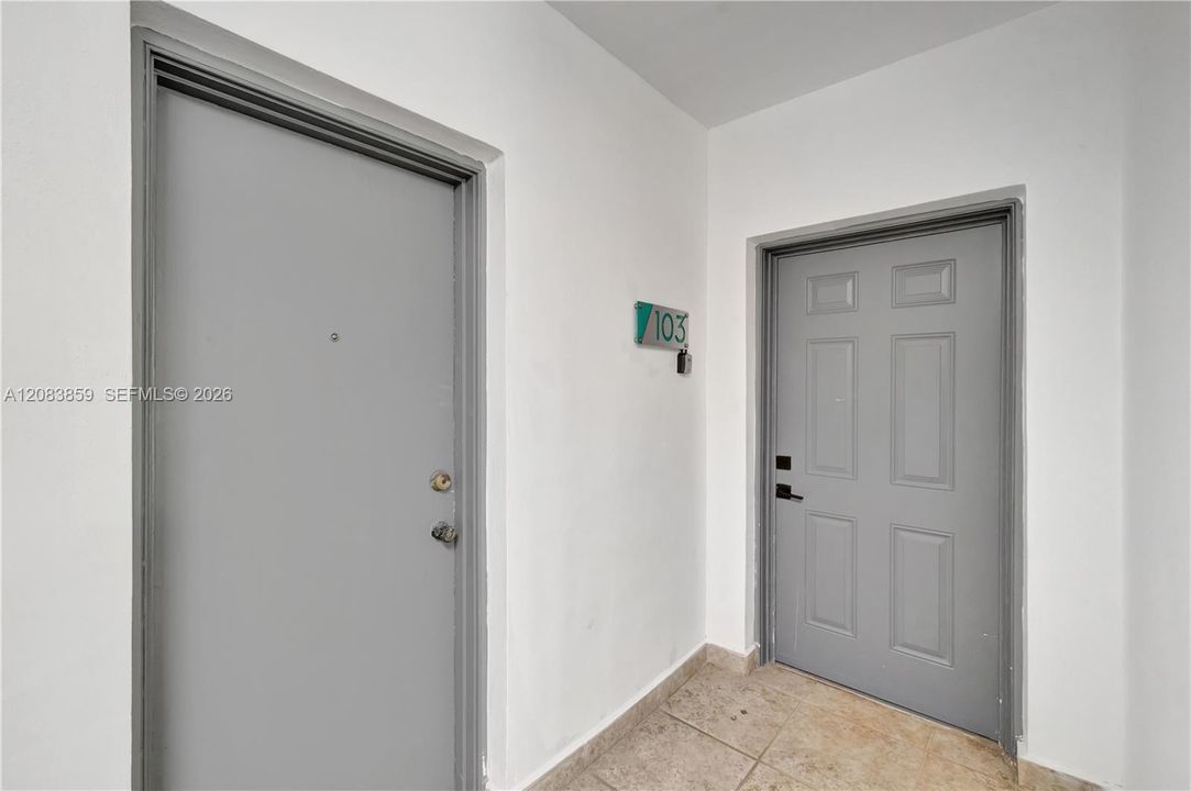 В аренду: $1,850 (1 спален, 1 ванн, 725 Квадратных фут)