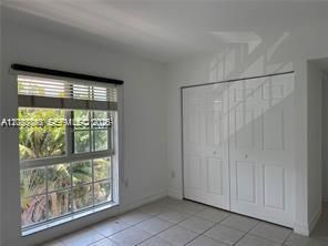For Rent: $3,450 (2 beds, 2 baths, 964 Square Feet)
