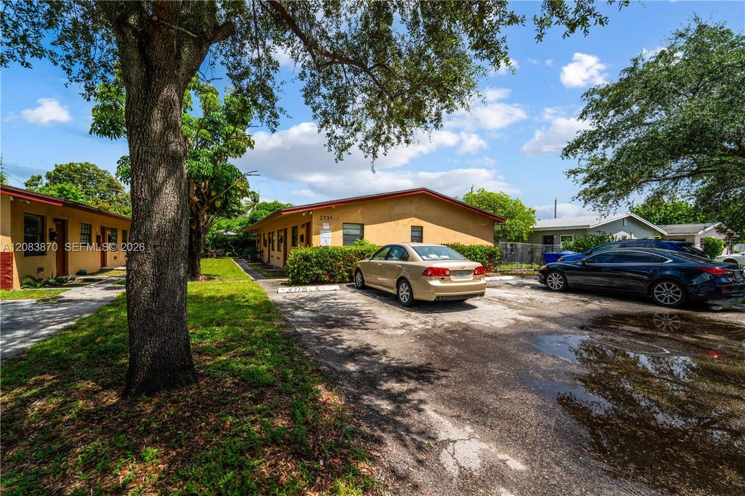 For Rent: $1,500 (2 beds, 1 baths, 2079 Square Feet)