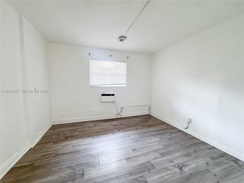 For Rent: $3,500 (9 beds, 3 baths, 3187 Square Feet)