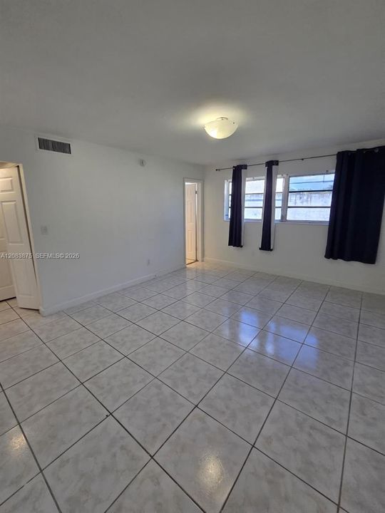 En Renta: $1,650 (1 camas, 1 baños, 1080 Pies cuadrados)