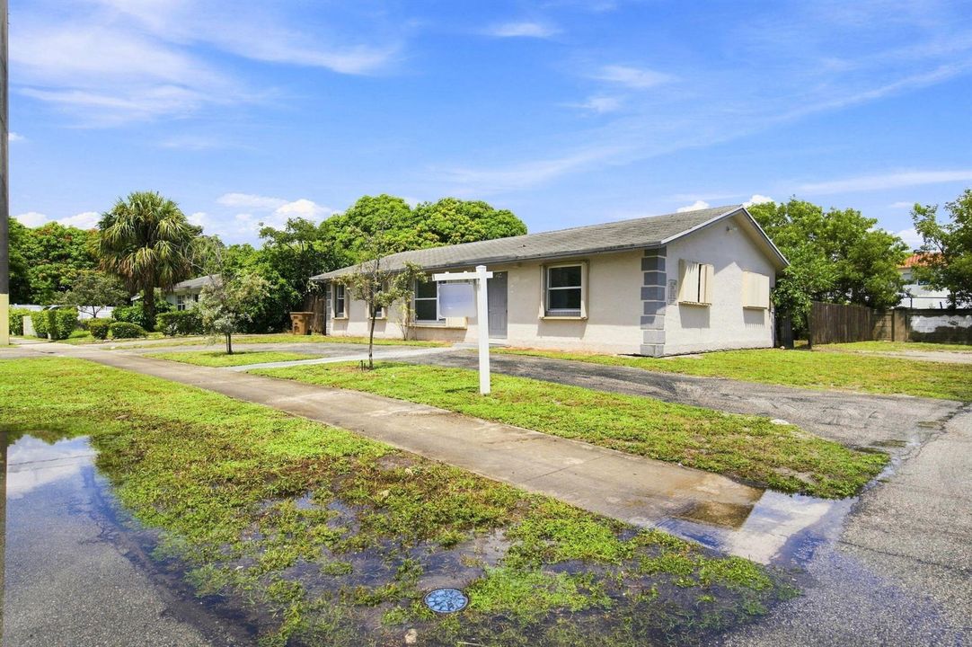 1-web-or-mls-399-sw-14th-st
