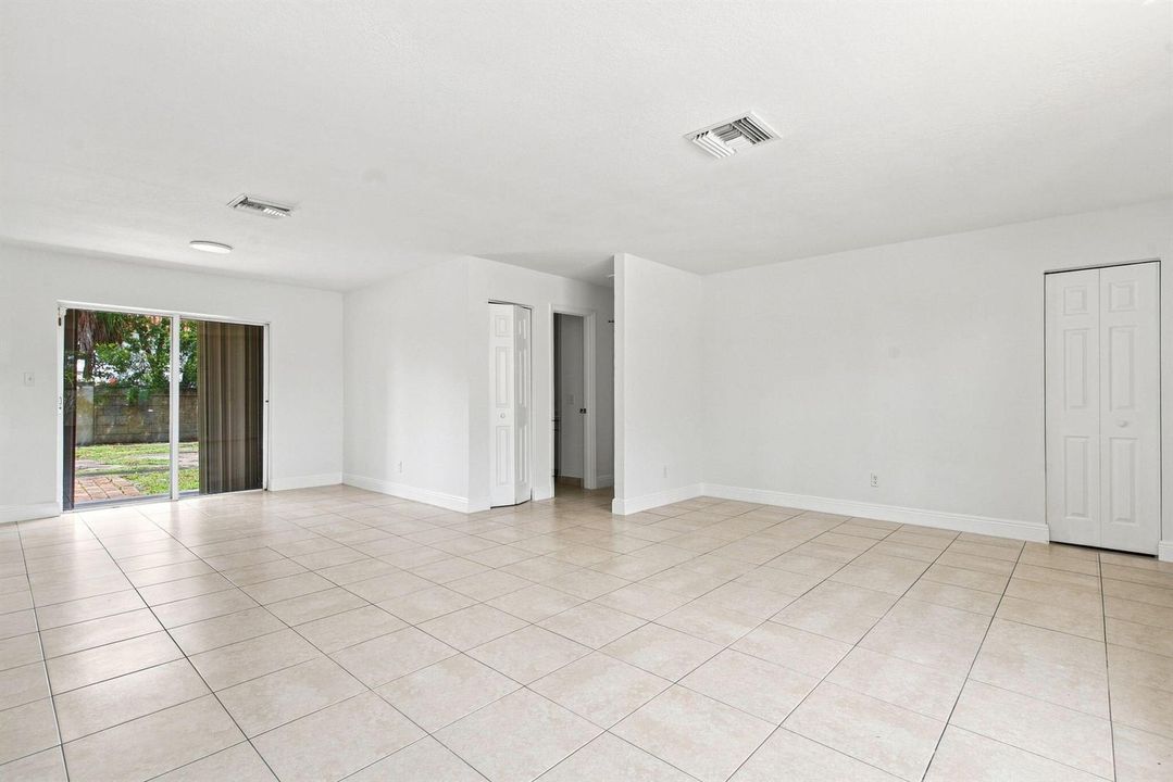 5-web-or-mls-399-sw-14th-st