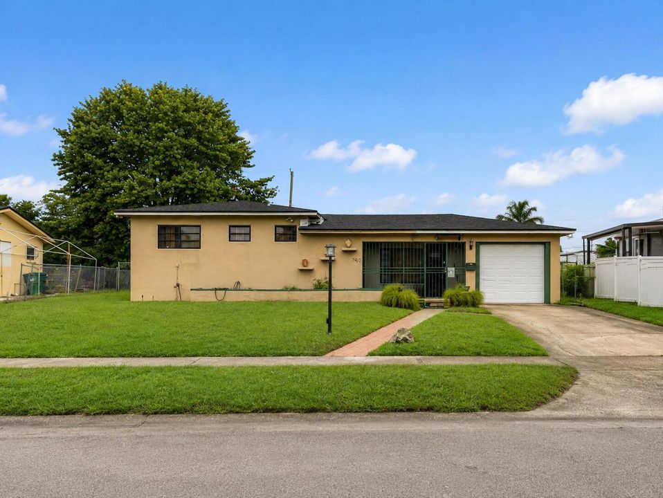 740 NW 187 Rd (1)