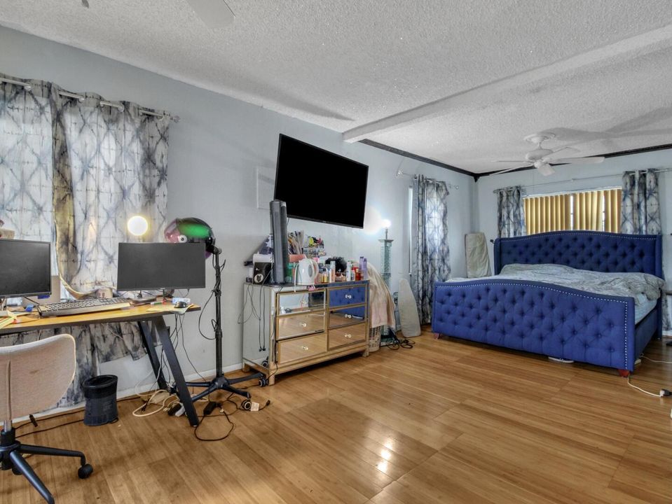 740 NW 187 Rd (9)