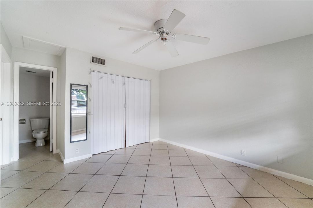 For Rent: $2,300 (2 beds, 1 baths, 1000 Square Feet)