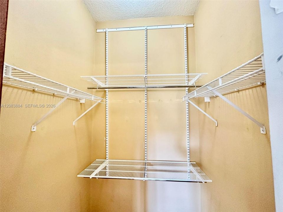В аренду: $1,100 (1 спален, 1 ванн, 0 Квадратных фут)