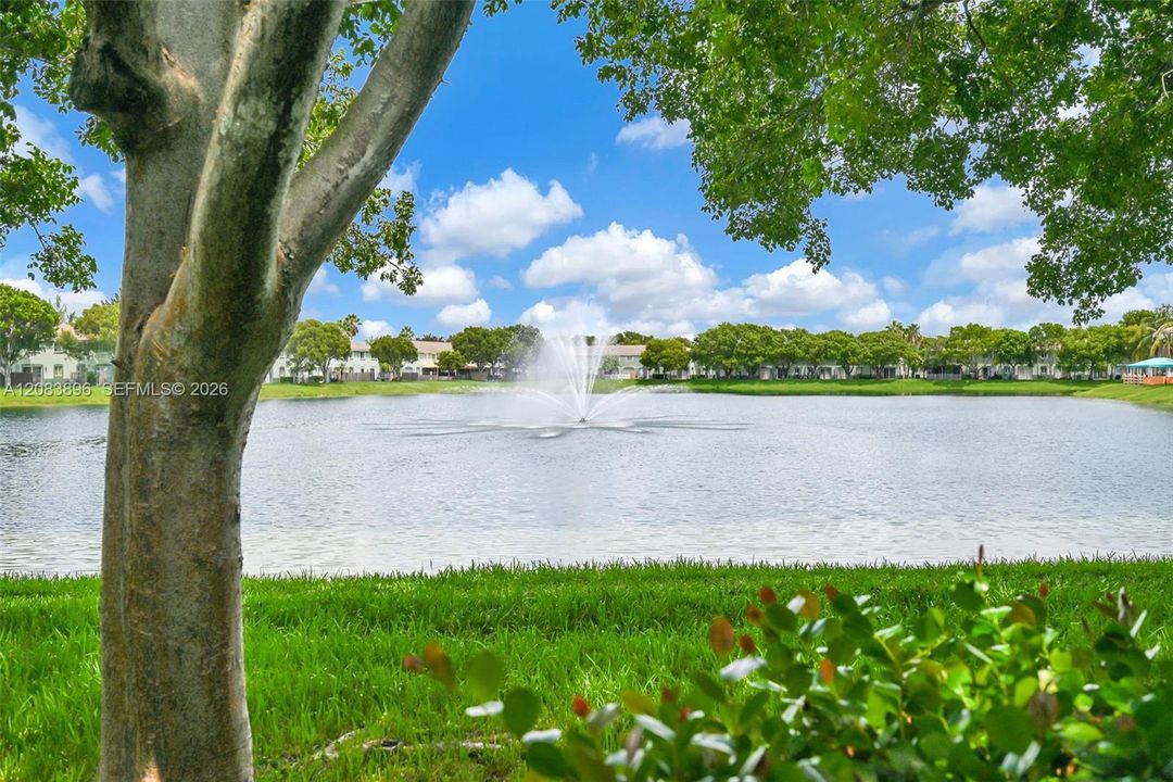For Sale: $255,000 (3 beds, 2 baths, 1302 Square Feet)