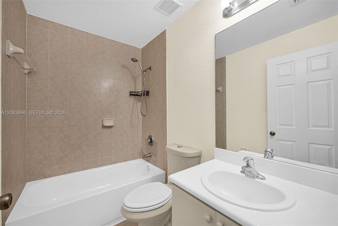 For Sale: $255,000 (3 beds, 2 baths, 1302 Square Feet)
