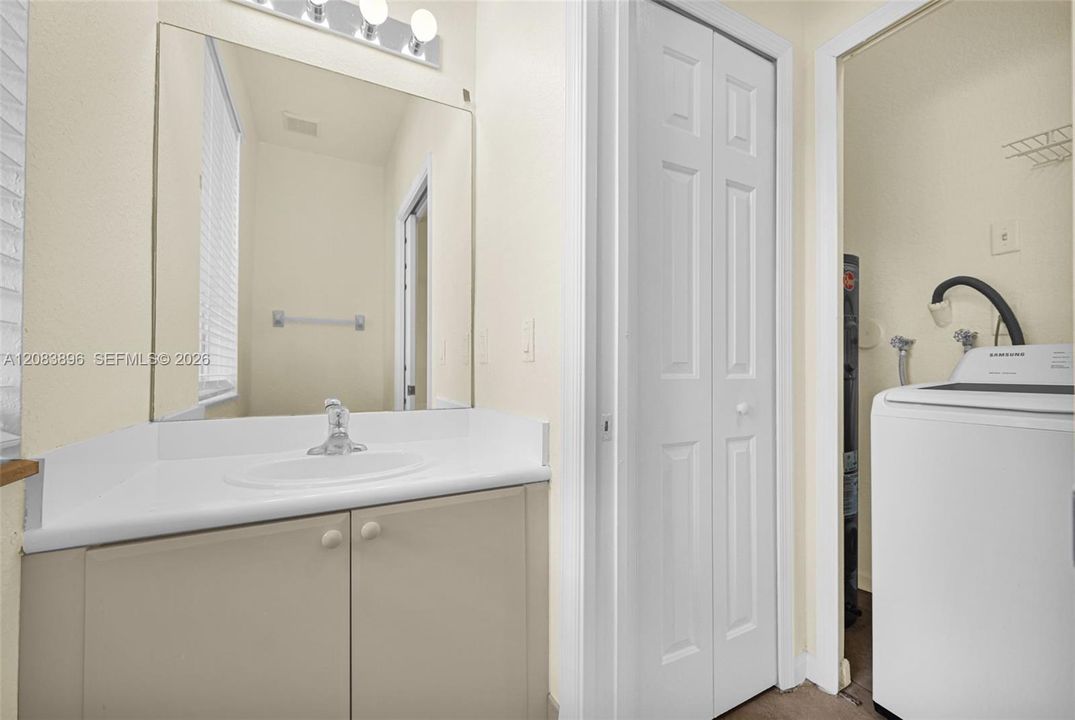 For Sale: $255,000 (3 beds, 2 baths, 1302 Square Feet)