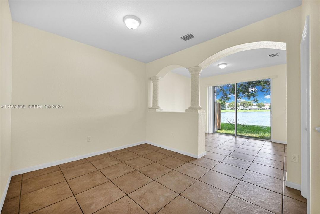 For Sale: $255,000 (3 beds, 2 baths, 1302 Square Feet)