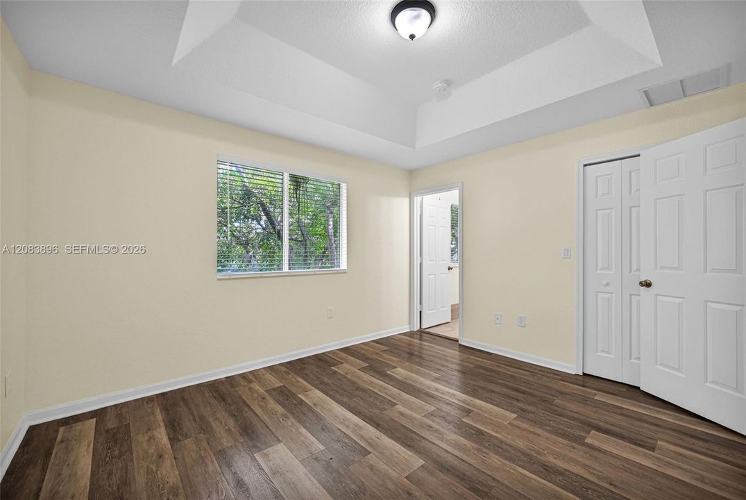 For Sale: $255,000 (3 beds, 2 baths, 1302 Square Feet)
