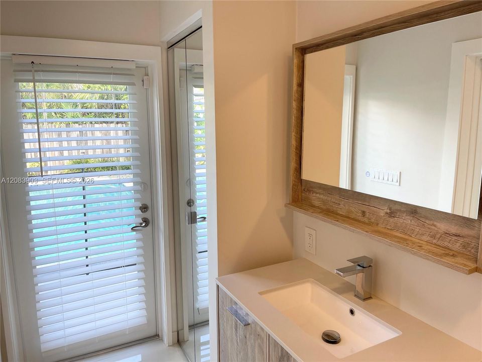 For Rent: $13,750 (3 beds, 4 baths, 2873 Square Feet)