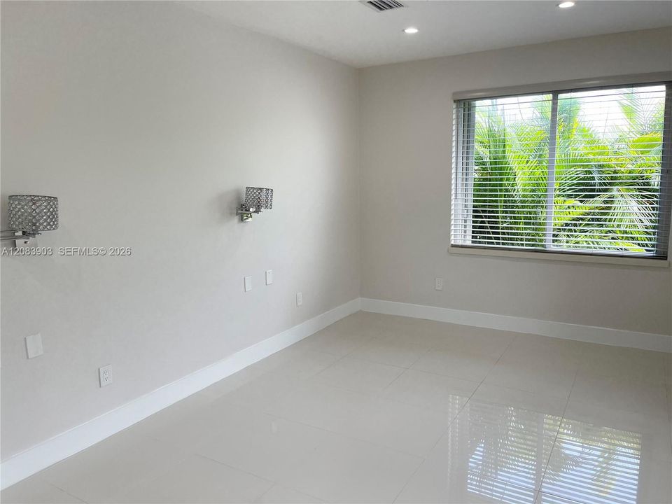 For Rent: $13,750 (3 beds, 4 baths, 2873 Square Feet)