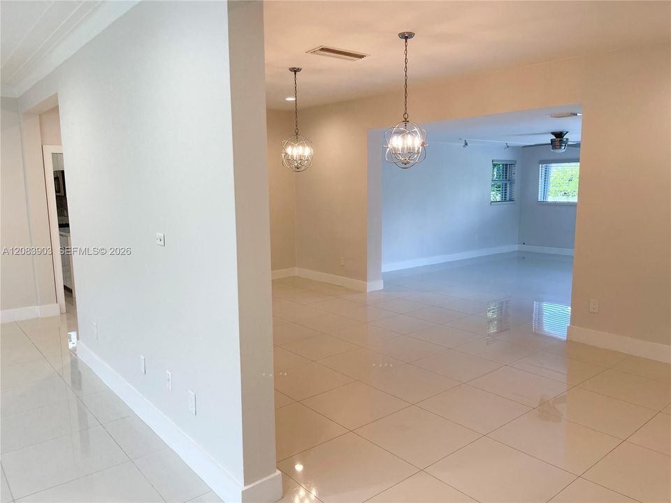 For Rent: $13,750 (3 beds, 4 baths, 2873 Square Feet)